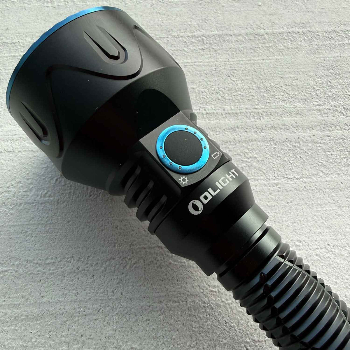 Olight Javelot Pro 2 – Thrower Taschenlampe mit 1050 m Reichweite, 2500 lm, Akku – Detailansicht