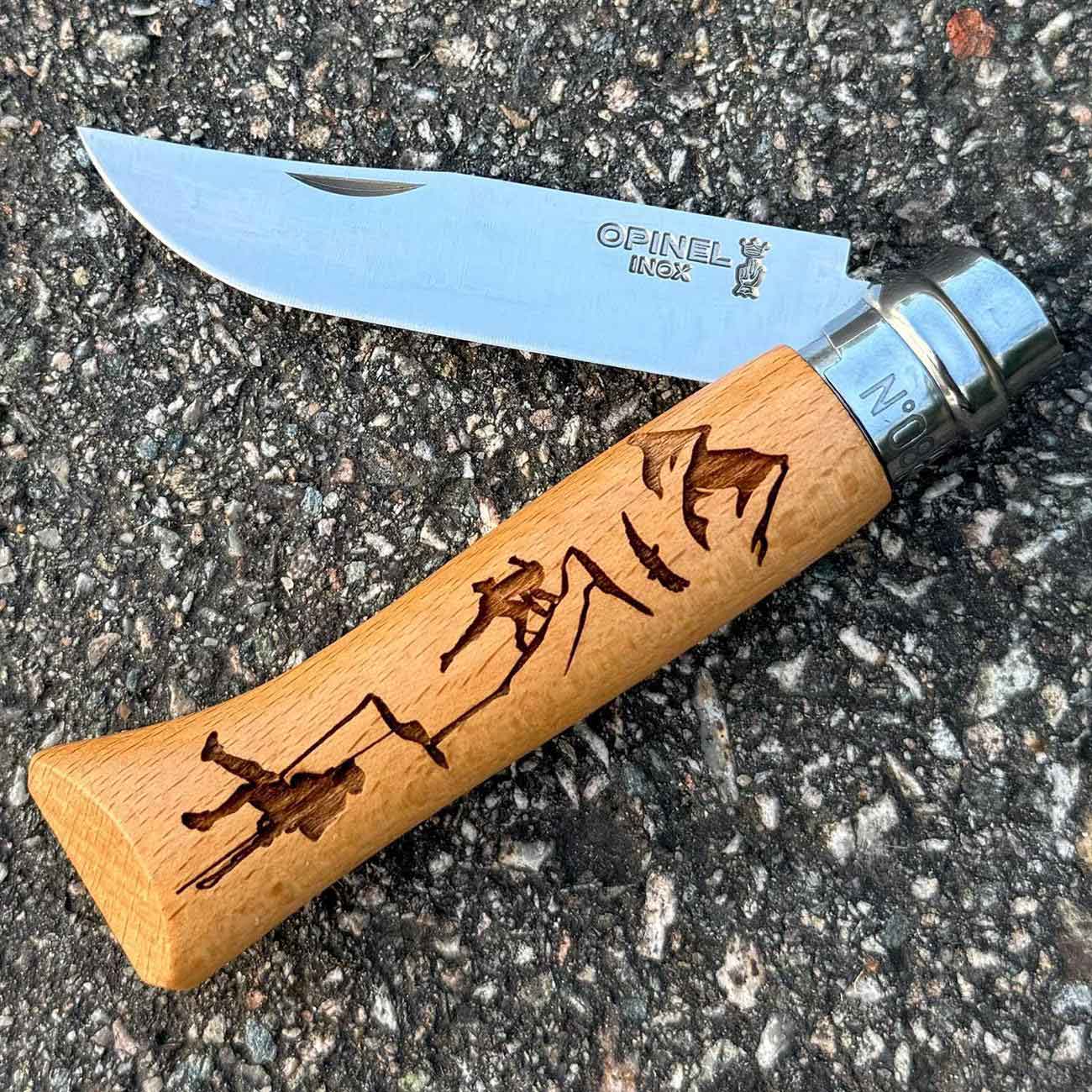 Opinel No 08 Gravure Climbing – Leichtes Outdoor- & Sammlermesser mit Gravur