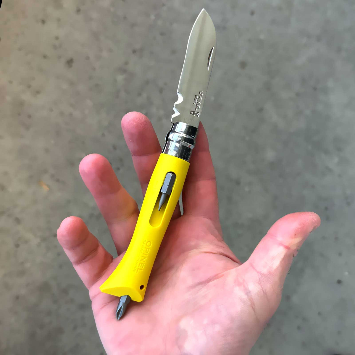 Opinel No 09 DIY Bricolage – Heimwerker Taschenmesser mit Abisolierer und Bits in 2 Farben – Größe und Abmessungen / Messeransicht