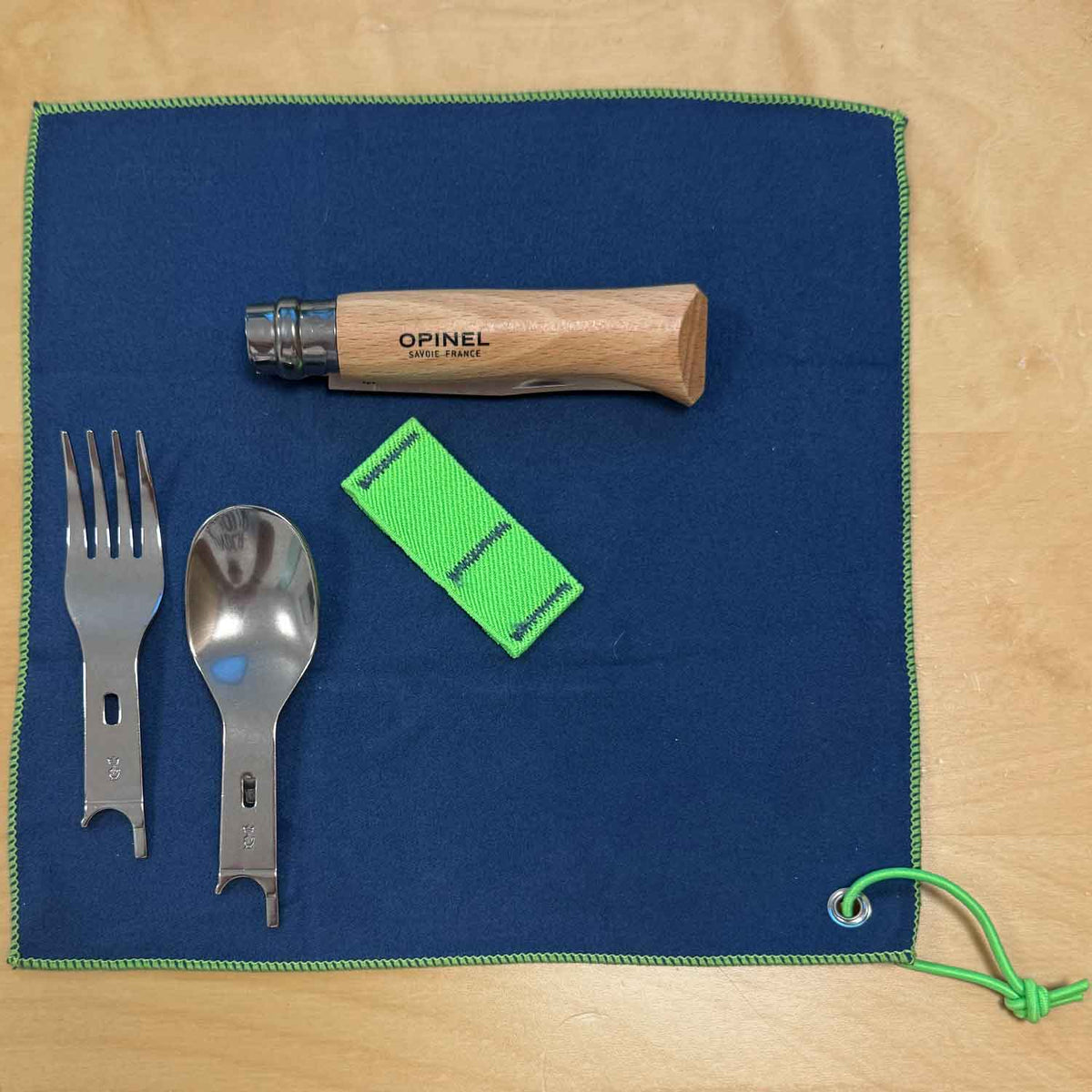 Opinel Picnic Plus – 4-teiliges Picknick- und Campingbesteck Set mit Etui – Detailansicht