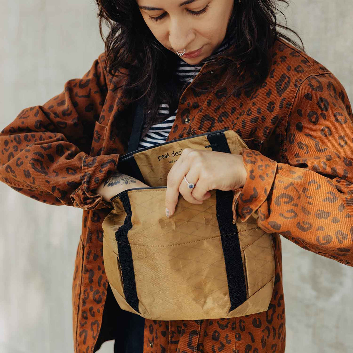 Peak Design Field Pouch V2 Gürteltasche Umhängetasche – Detailansicht