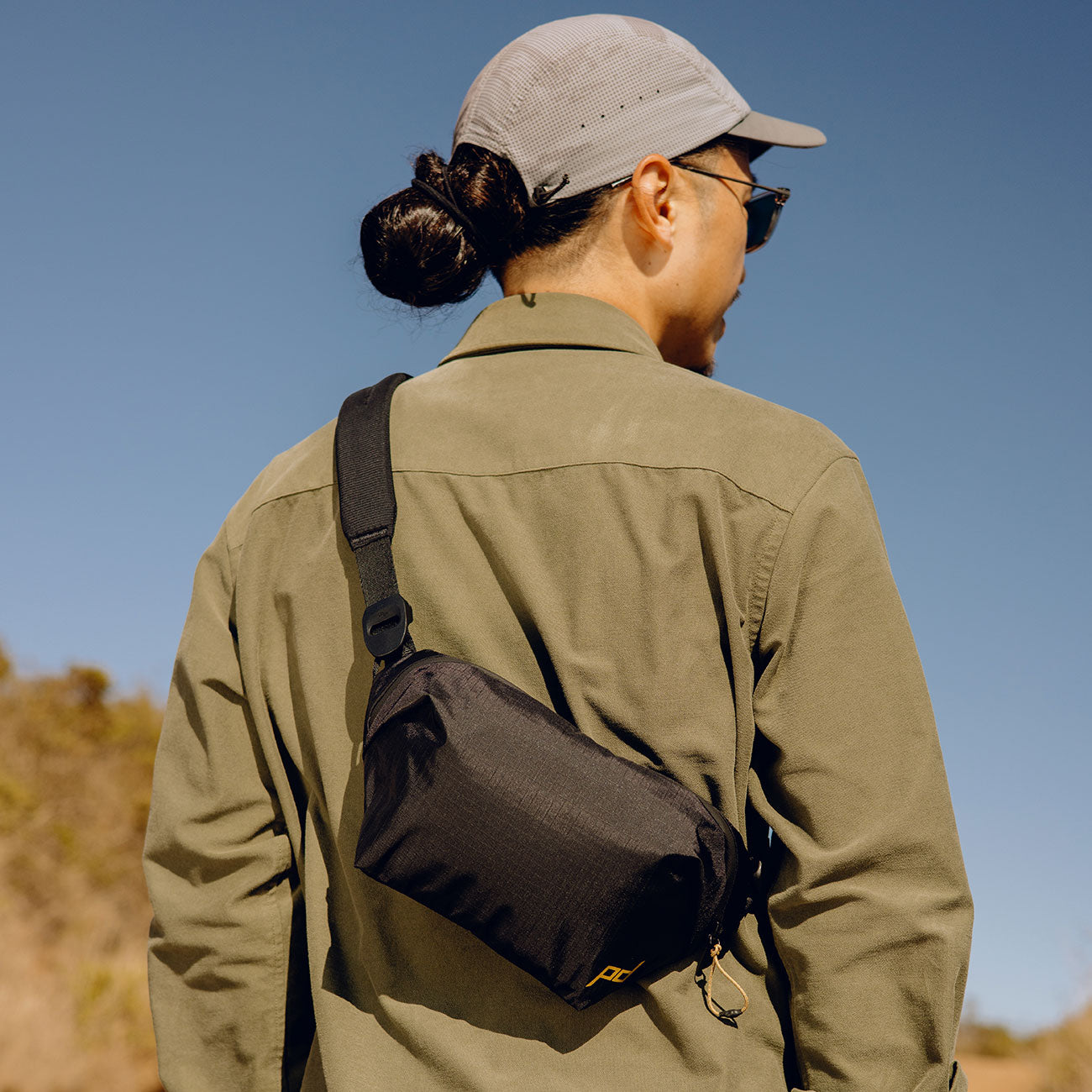 Peak Design Outdoor Sling Bag 2L in 4 Farben – Farbvariante schwarz, Sling Bag – Detailansicht 8