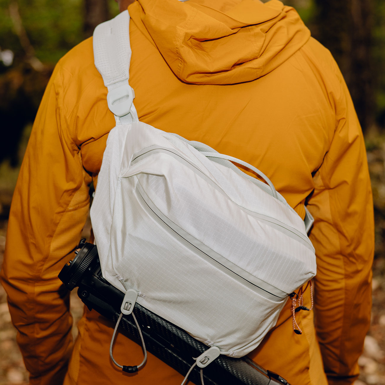 Peak Design Outdoor Sling Bag 7L in 4 Farben – für Outdoor und Camping