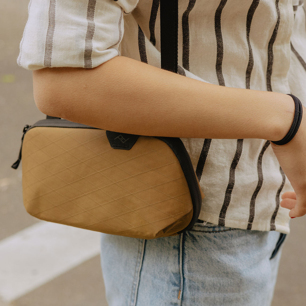 Peak Design Tech Pouch Small - kleine Organizer-Tasche für Zubehör – Detailansicht