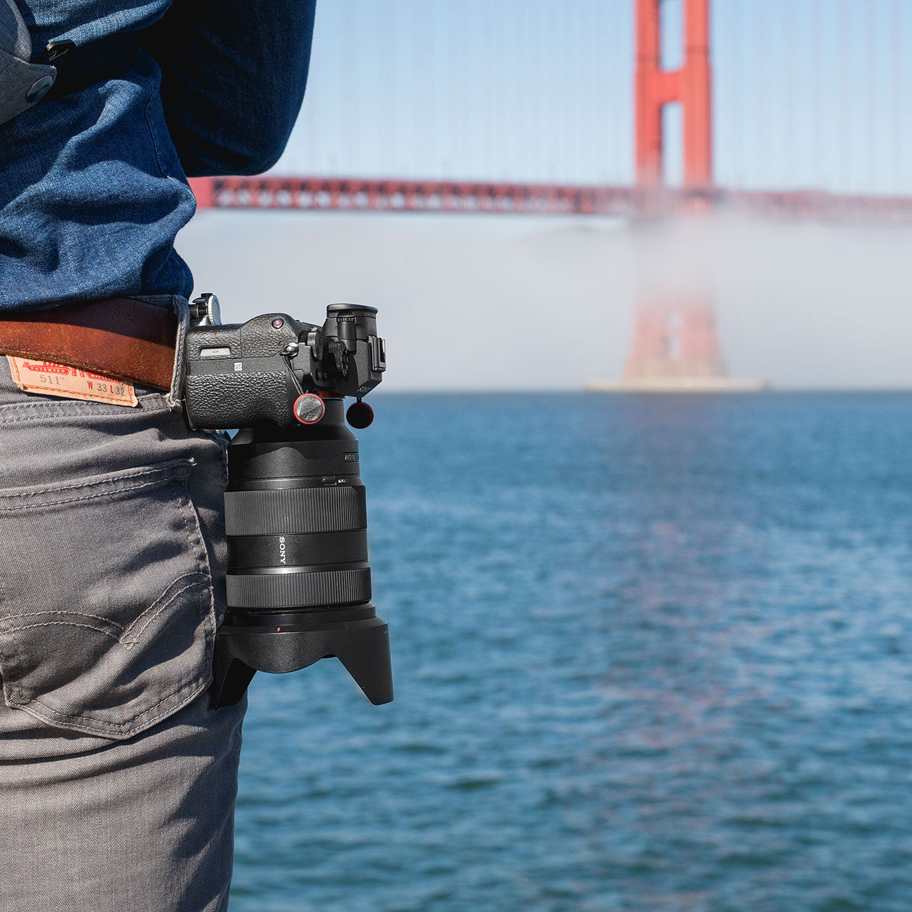 Peak Design Capture Clip V3 – Kameraclip für DSLR & DSLM in 5 Farben – Detailansicht