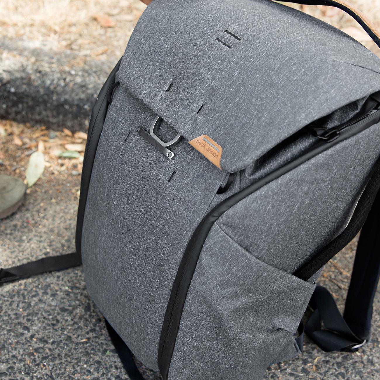 Peak Design Everyday Backpack V2 20L – Fotorucksack für Kamera & Zubehör – Detailansicht