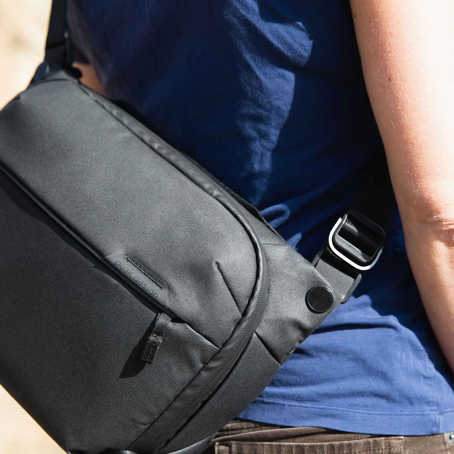 Peak Design Everyday Sling Bag 6L – Foto- und Umhängetasche in 5 Farben – Farbvariante schwarz, Sling Bag