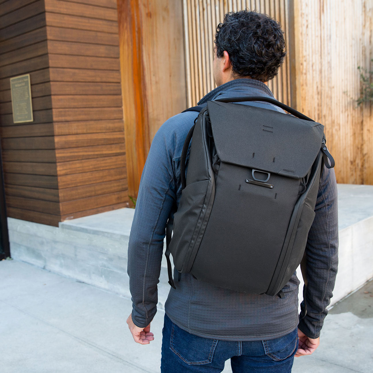 Peak Design Everyday Backpack V2 20L – Fotorucksack für Kamera & Zubehör – Detailansicht
