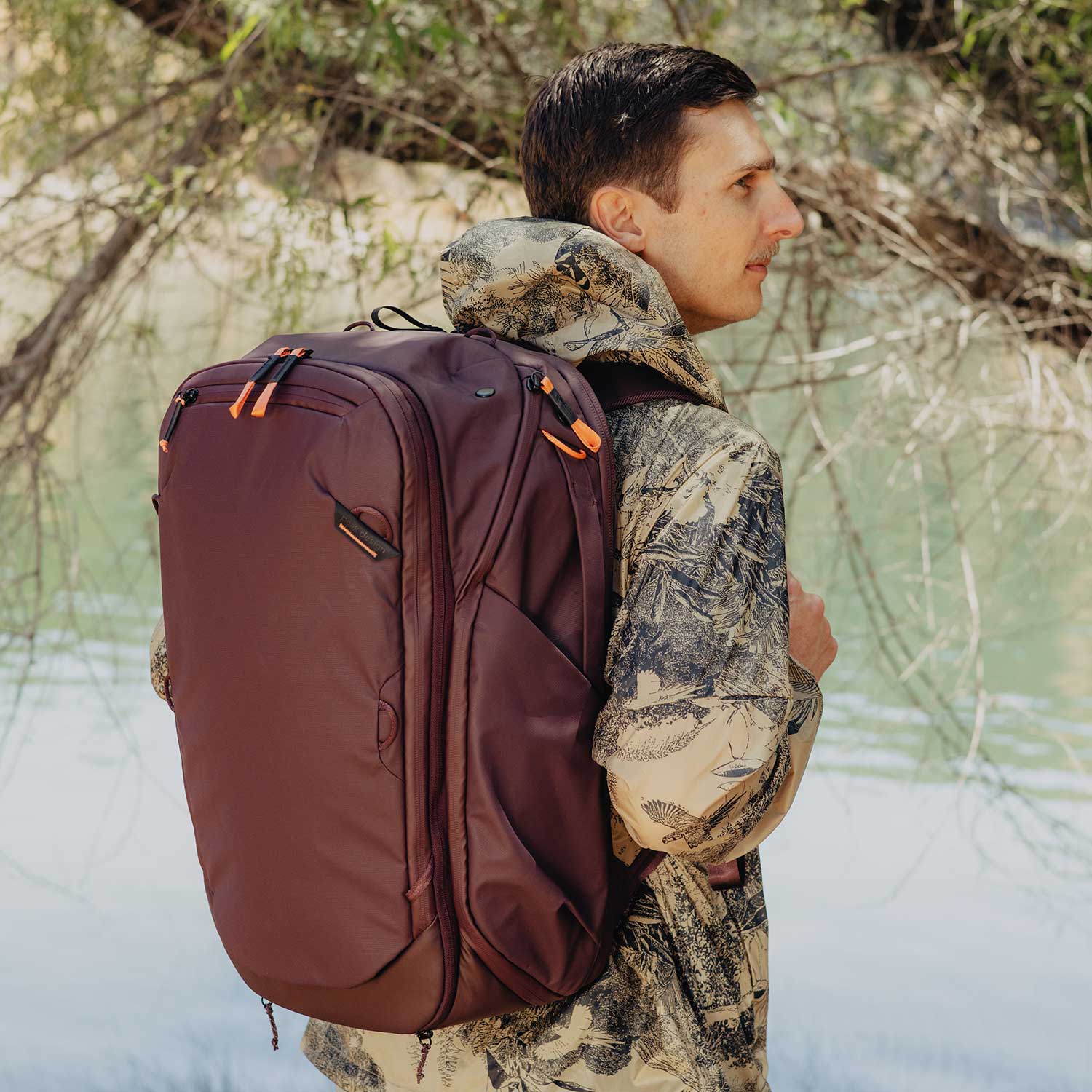 Peak Design Travel Backpack 45L – Modularer Reise- & Fotorucksack in 5 Farben – Detailansicht