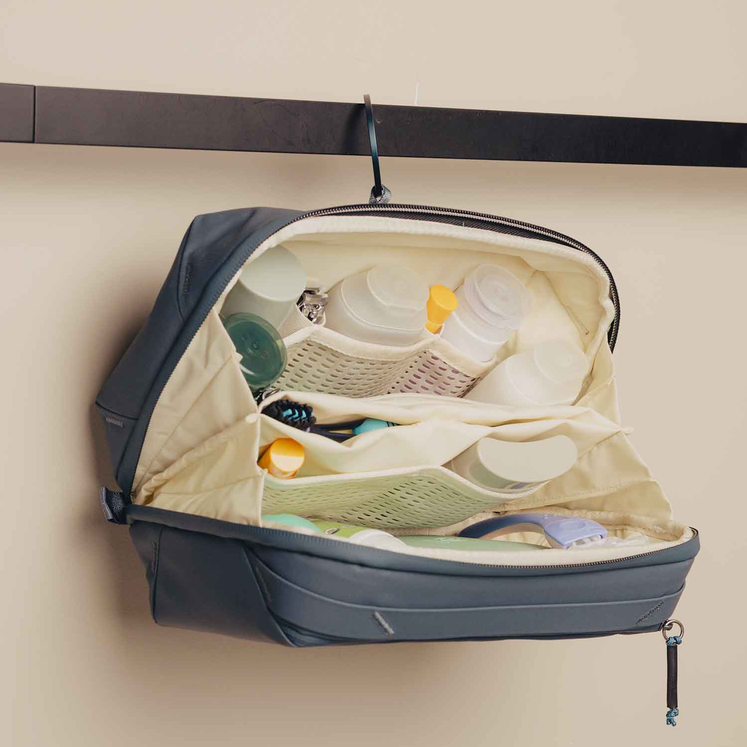 Peak Design Wash Pouch – Große Organizer-Kulturtasche – Detailansicht