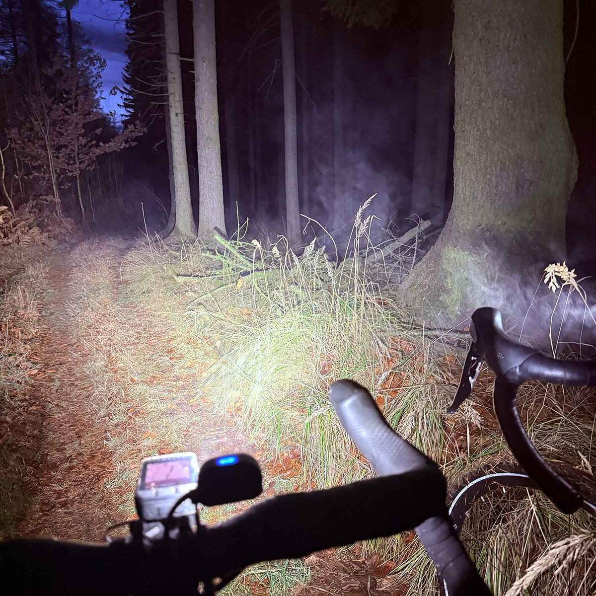 Lupine Piko Helmlampe mit 3.5 Ah Akku, Bluetooth & 2100 Lumen (2026) – Detailansicht
