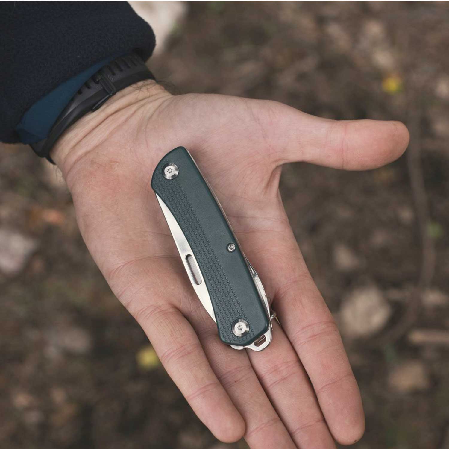 Puma TEC Pocket Tool grün – Kompaktes Taschenmesser mit 7 Funktionen – Detailansicht