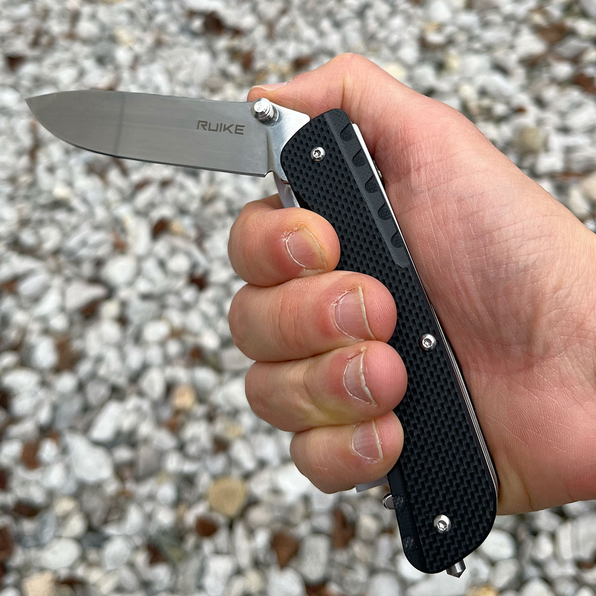 Ruike Trekker LD51-B Taschenmesser mit Säge & Zange – Detailansicht