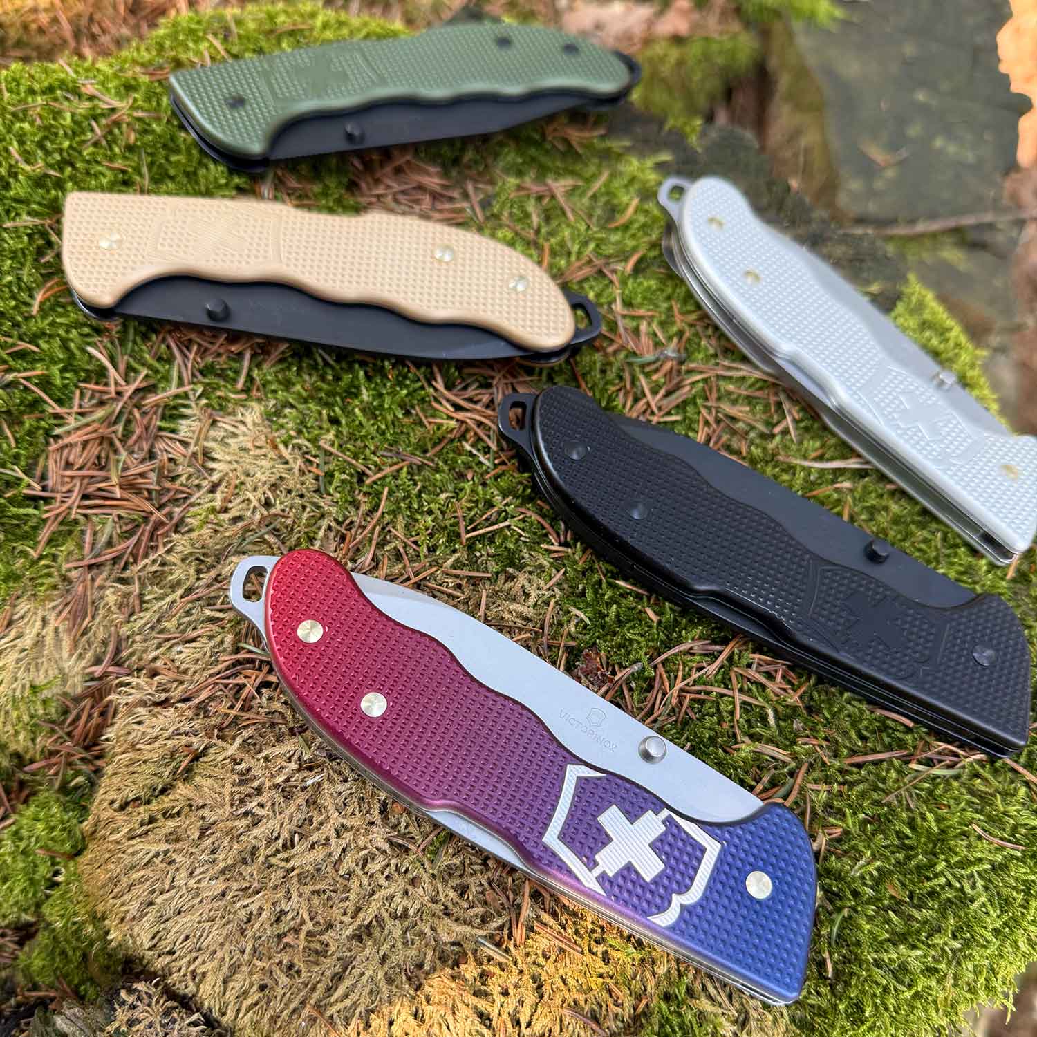Victorinox Evoke BSH Alox - robustes Schweizer Taschenmesser – Griffmaterial und Details – Detailansicht 3