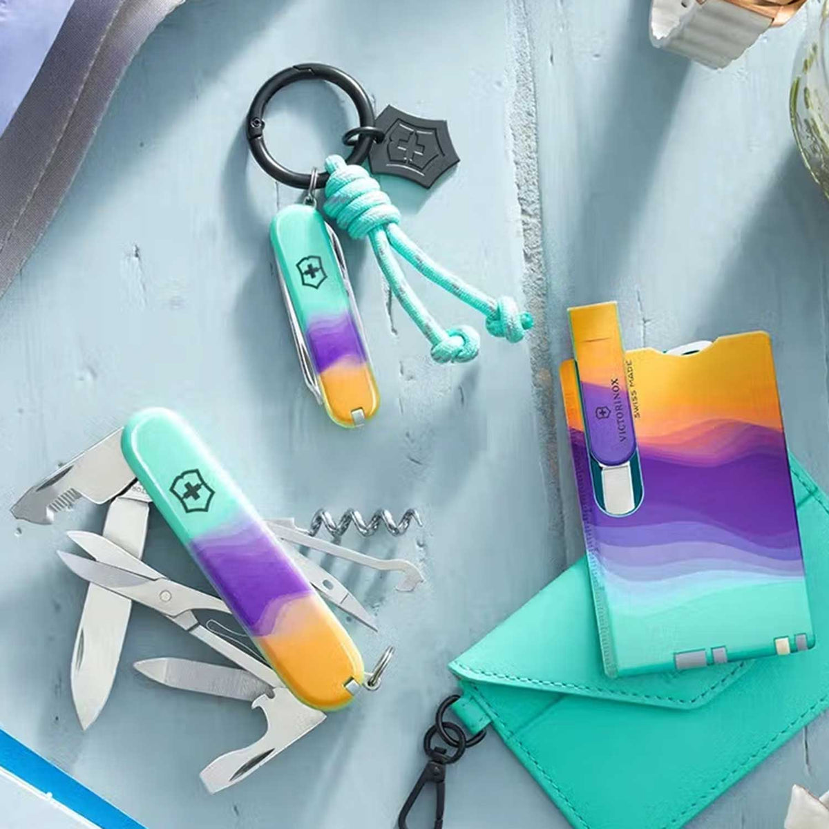 Victorinox Key Ring Anhänger Türkis – Schlüsselanhänger für Taschenmesser – Detailansicht