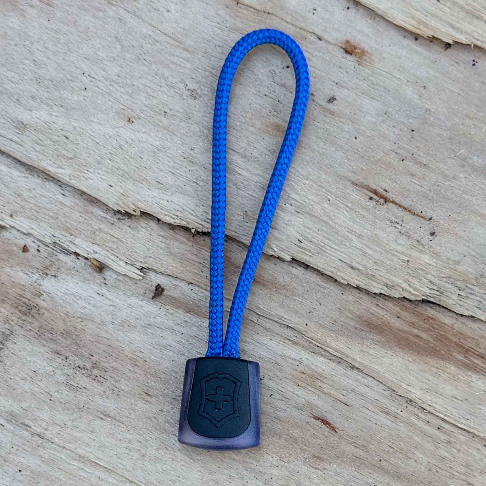 Victorinox Kordel – 64 mm Trageschlaufe für Schweizer Taschenmesser in 5 Farben – Produktansicht des Messers – Detailansicht 7
