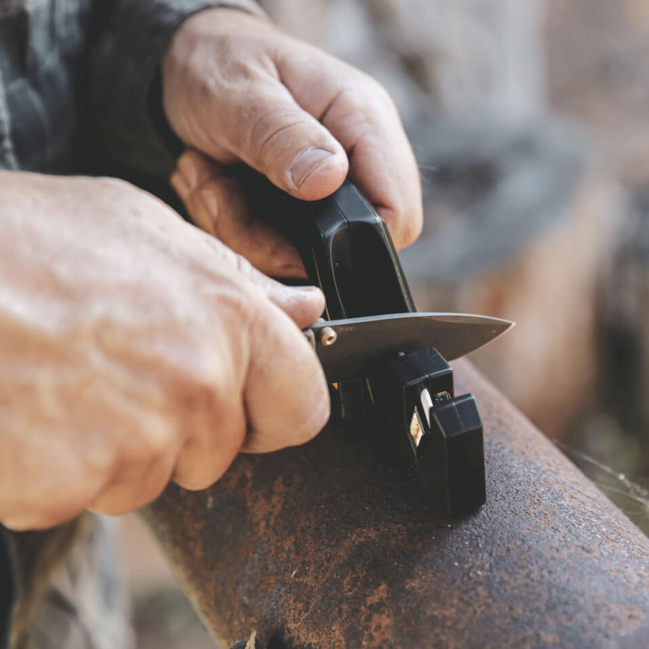 Work Sharp Pivot Pro Knife & Tool Sharpener – Schärfgerät für Messer, Scheren & Gartengeräte – Detailansicht
