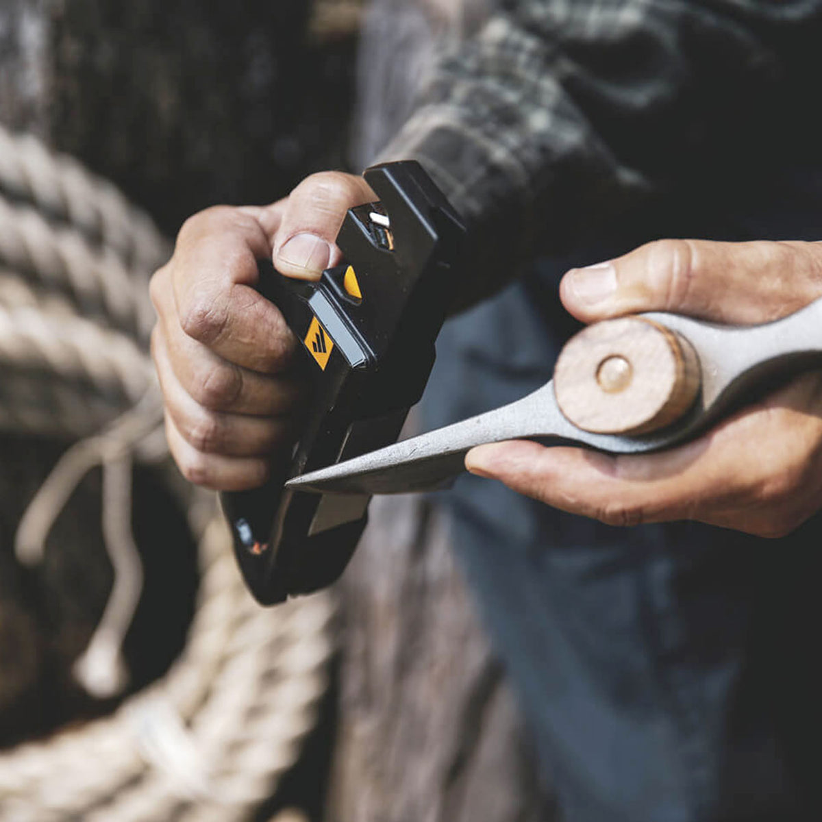 Work Sharp Pivot Pro Knife & Tool Sharpener – Schärfgerät für Messer, Scheren & Gartengeräte – Detailansicht